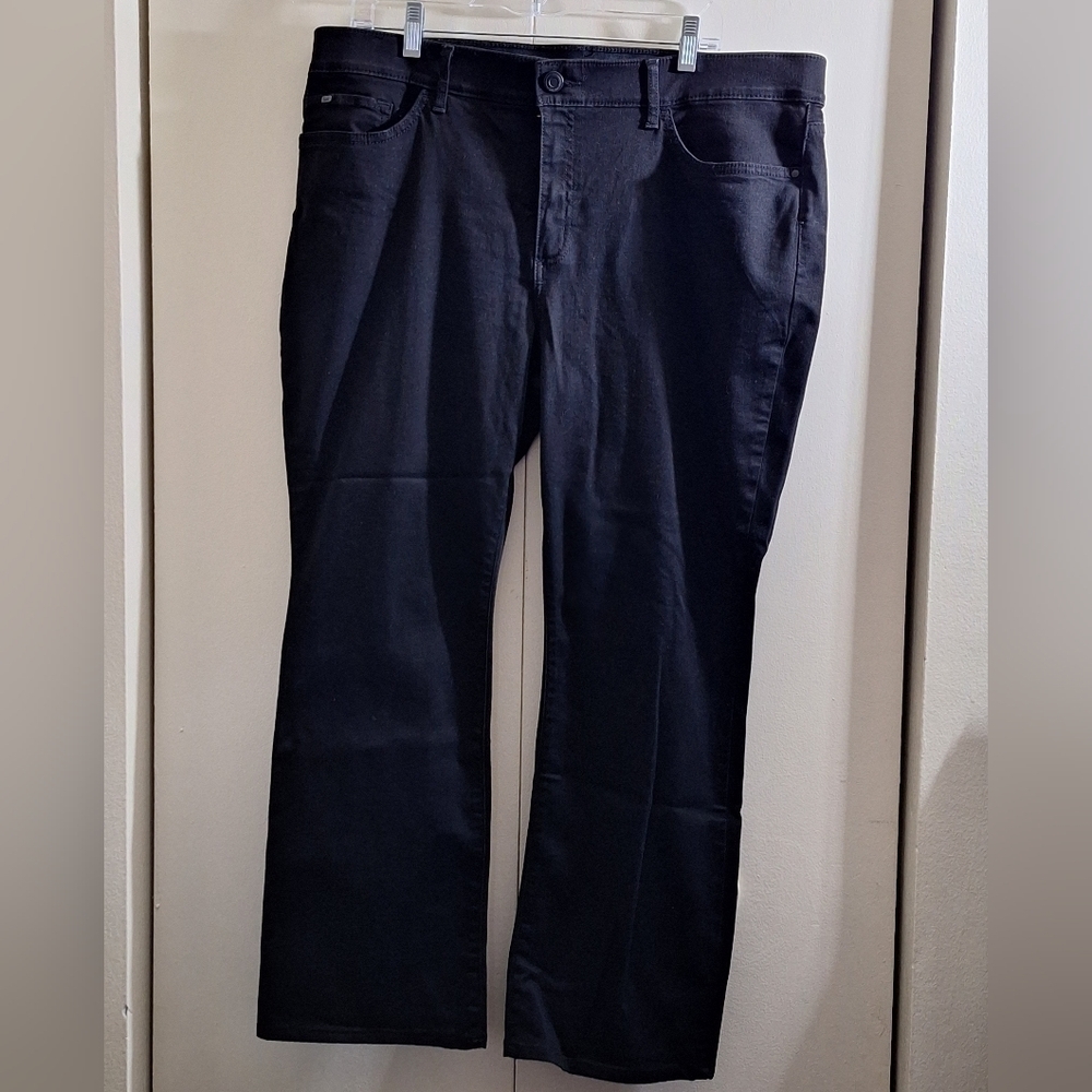 LEE Regular Fit Bootcut Mid Rise Jeans
